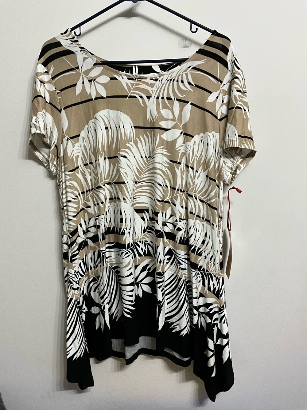 Ruby Rd. Beige, Black & White Tropical Leaf Tunic